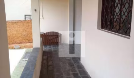 Casa com 2 quartos para alugar - Jardim Conceição (Sousas) - Campinas/SP