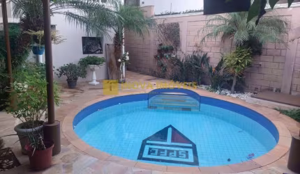 CASA A VENDA EM SOUSAS