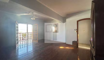 Casa a venda e locação em Sousas, Campinas/SP