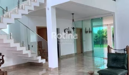 Casa à venda, 3 quartos, Jardim Karaíba - Uberlândia/MG - Rotina Imobiliária