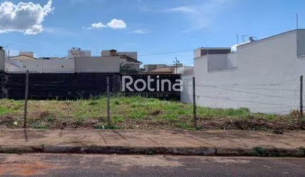 TERRENO PLANO, SOL DA MANHA, ÓTIMA LOCALIZAÇÃO NO BAIRRO, AO LADO ROYAL PARK 10X25
