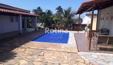 Casa à venda, 3 quartos, Custódio Pereira - Uberlândia/MG - Rotina Imobiliária