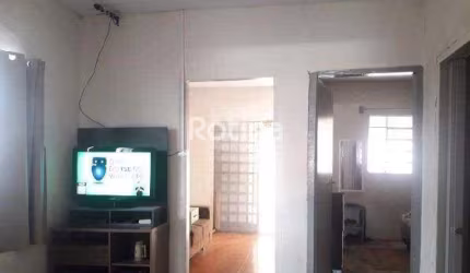 Casa à venda, 2 quartos, Osvaldo Rezende - Uberlândia/MG - Rotina Imobiliária