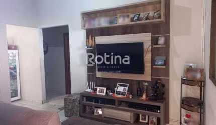 Casa à venda, 3 quartos, Jardim Europa - Uberlândia/MG - Rotina Imobiliária