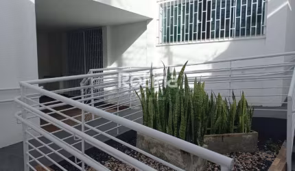 Casa à venda, 3 quartos, Centro - Uberlândia/MG - Rotina Imobiliária