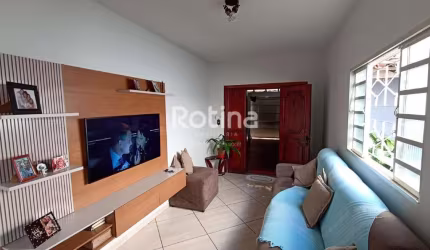 Casa à venda, 4 quartos, Presidente Roosevelt - Uberlândia/MG - Rotina Imobiliária