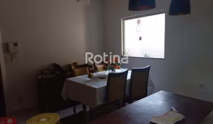 Casa à venda, 3 quartos, Santa Luzia - Uberlândia/MG - Rotina Imobiliária