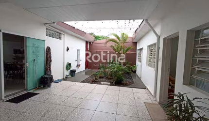 Casa à venda, 6 quartos, Nossa Senhora Aparecida - Uberlândia/MG - Rotina Imobiliária