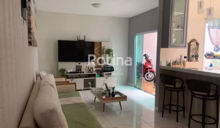 Casa à venda, 3 quartos, Novo Mundo - Uberlândia/MG - Rotina Imobiliária
