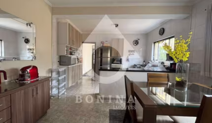 EXCELENTE CASA À VENDA NO BAIRRO JOSEFINA EM JUNDIAÍ!