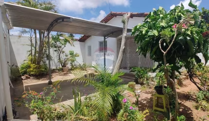 Casa Espaçosa em Igapó, Natal - Aceita Financiamento. Visite Já!