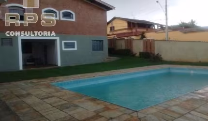 Imperdível oportunidade: Casa à venda em Atibaia-SP, na Vila Esperia Ou Giglio, com 3 quartos, 1 suíte, 1 sala, 5 banheiros, 6 vagas e 431m².