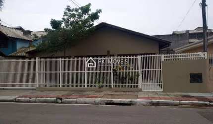 Casa à venda, 4 quartos, 1 suíte, 3 vagas, Canasvieiras - Florianópolis/SC