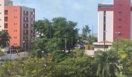 Apartamento de porteira fechada a 340m da praia com varanda / sacada e vista lateral para o mar da praia de Manaíra - AP2131