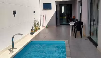 Casa Térrea 02 dormitórios sendo uma suíte com Piscina no Jardim Paulistano em Americana - SP