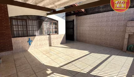 Casa com 3 dormitórios à venda, 90 m² por R$ 535.000 - Vila Tupi - Praia Grande/SP