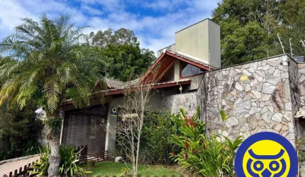 Casa 3 quartos, à venda, Pantanal, 2 suítes, piscina, churrasqueira