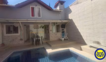 Casa com 4 quartos com piscina no Monte Verde, Florianópolis