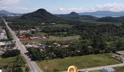 Terreno esquina com  Rodovia Duque de Caxias