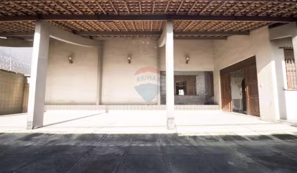 GRANDE OPORTUNIDADE! CASA EM LAGOA NOVA!