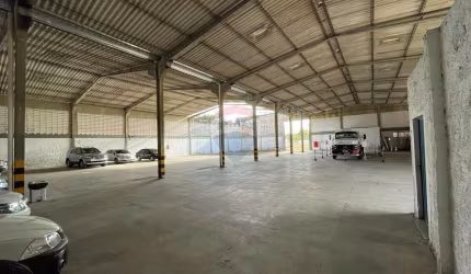 Galpão em Complexo Empresarial – 10.000m² de Potencial