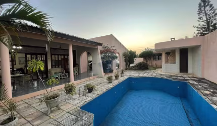 Casa em Candelária com 6 Quartos e 7 Banheiros