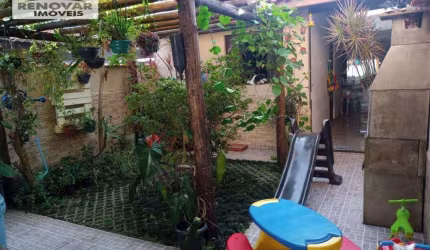 Linda casa de rua no Jardim São Pedro Cesar Mogi das Cruzes SP