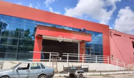 Ponto comercial com 1 sala para alugar no Centro, Dias D'Ávila , 240 m2 por R$ 6.800