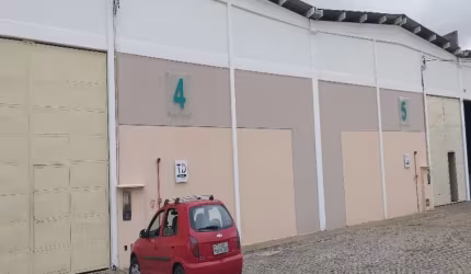 Barracão / Galpão / Depósito para alugar no Itingá, Lauro de Freitas  por R$ 12.000