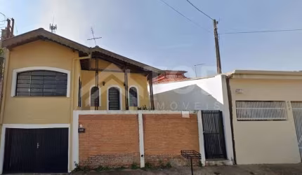 Casa com 2 quartos à venda na Vila Costa do Sol, São Carlos , 177 m2 por R$ 450.000