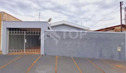 Casa para venda e locação com 3 quartos no Vila Nery, São Carlos