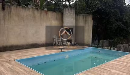 Casa à Venda em Engenho do Mato - Niterói: 2 Dormitórios