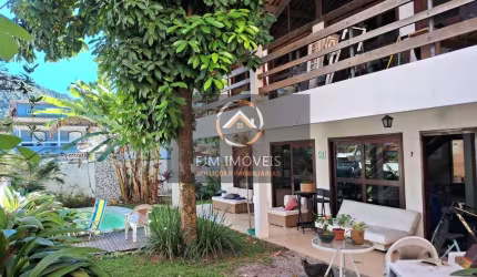 Casa à Venda em Piratininga, Niterói: 3 Dormitórios, R$850k