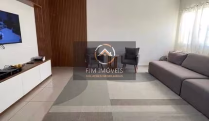 Casa em Condomínio Alphaville I: 4 Quartos e 200m²