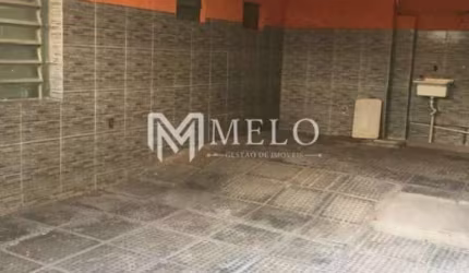 Casa com 2qts, suíte, 2 vagas com 110m2 Tamarineira.