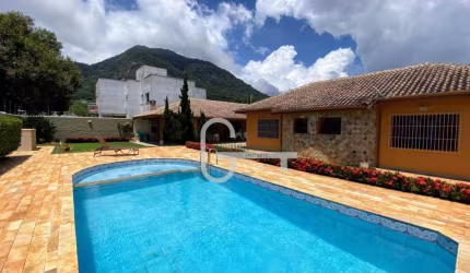 Casa com 2 dormitórios à venda, 200 m² por R$ 850.000,00 - Jardim Guarau - Peruíbe/SP