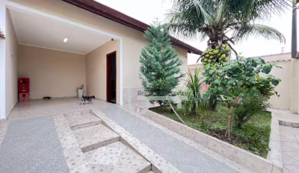 Casa com 3 dormitórios à venda, 190 m² por R$ 450.000,00 - Jardim Veneza - Peruíbe/SP