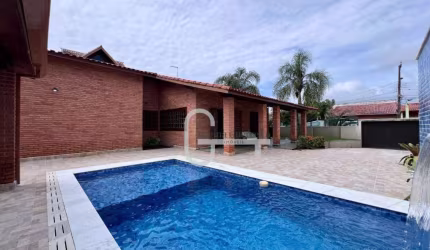 Casa com 4 dormitórios à venda, 225 m² por R$ 950.000,00 - Jardim Marcia - Peruíbe/SP