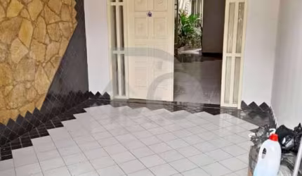 Casa Para Vender com 3 quartos 1 suíte no bairro Suíssa em Aracaju