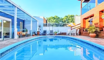 Casa com 3 quartos à venda no Cristo Rei, São Leopoldo  por R$ 1.399.000