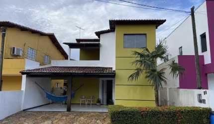 Casa Duplex à venda em condomínio fechado no centro de Parnamirim/RN