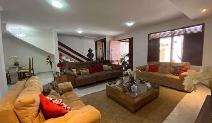 Excelente casa a venda com 5 quartos e gourmet com piscina em Nova Parnamirim