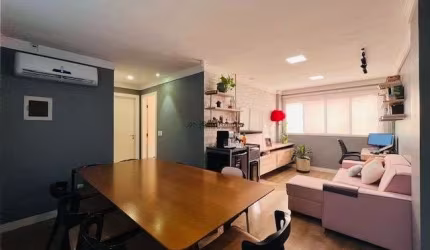 Impecável apartamento reformado c/ 02 quartos p/ venda em Neópolis, Natal/RN