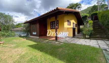 Casa com 2 dormitórios à venda, 121 m² por R$ 470.000,00 - Albuquerque - Teresópolis/RJ