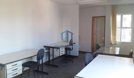 Sala comercial para alugar na Rua Padre Marinho, 305, Santa Efigênia, Belo Horizonte por R$ 600