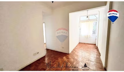 Vendo Quarto e sala em Ipanema com vaga de garagem. 38m2 moradia ou investimento