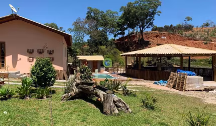 Excelente imóvel à venda no Morro do Alemão, Potecas, São José.