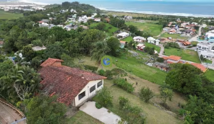 'Casa com Vista Mar em Gamboa, Garopaba: 120m², 2 Dorms, 2500m² Terreno'