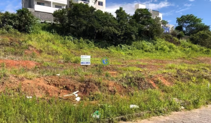 Terreno a venda em Areias, São José com 392,94 m².