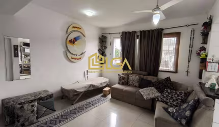 Casa Triplex recém reformada a venda em Santos!!